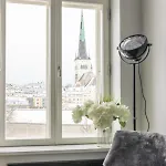 Estonishing Mere