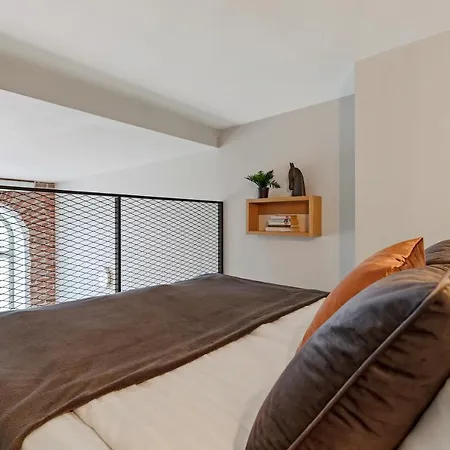 Estonishing Mere Apartamento