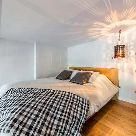 Estonishing Mere Apartamento *