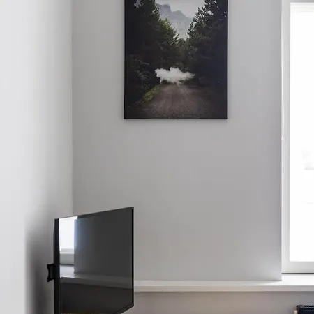 Estonishing Mere * تالين